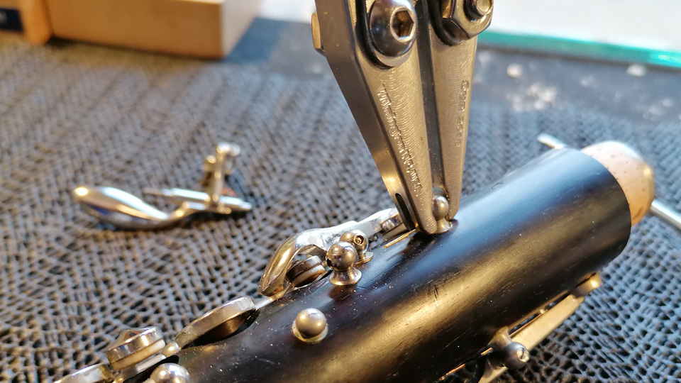 parallel spring inserting pliers